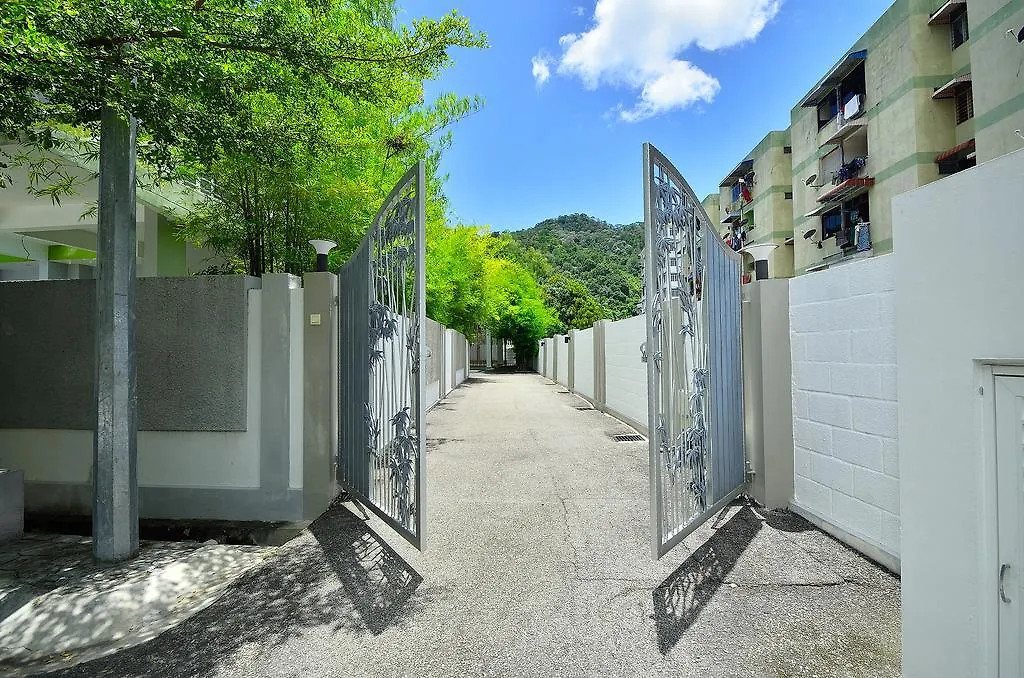 Iris Luxury Service Villa Georgetown 0*, George Town