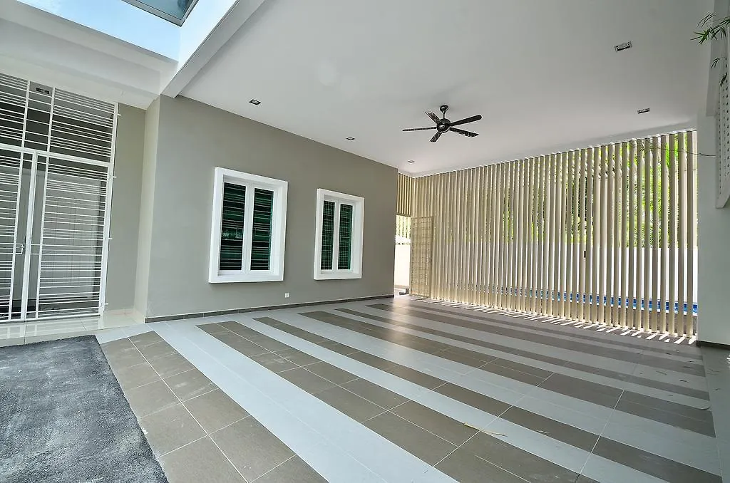 Iris Luxury Service Villa Georgetown